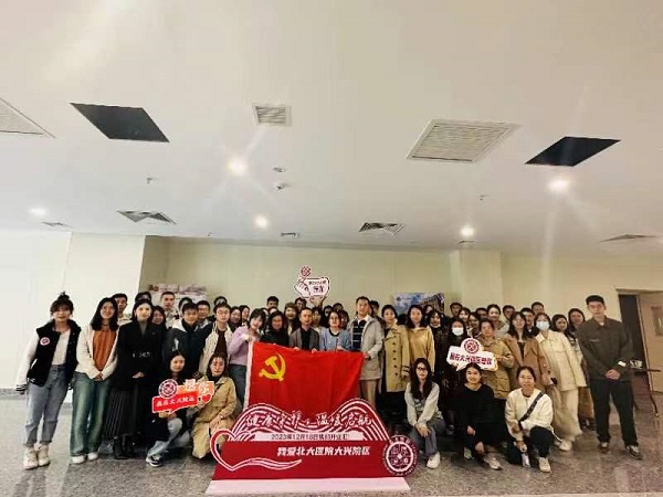 8 合影.jpg