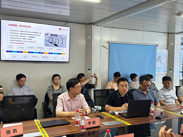 4 张崔建主任汇报.jpg