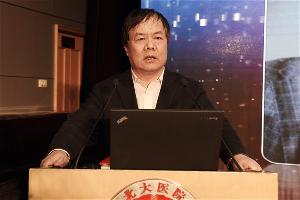 8、刘新民院长.jpg