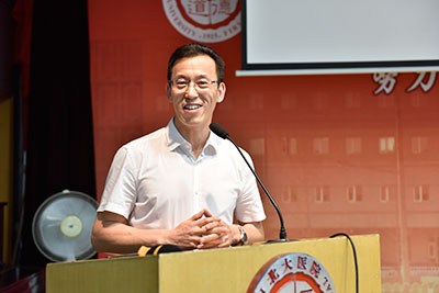 2-党委书记潘义生讲话.jpg