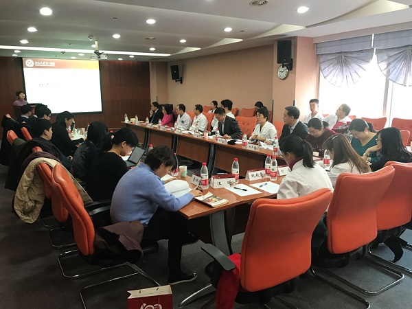1 优青座谈会场.jpg