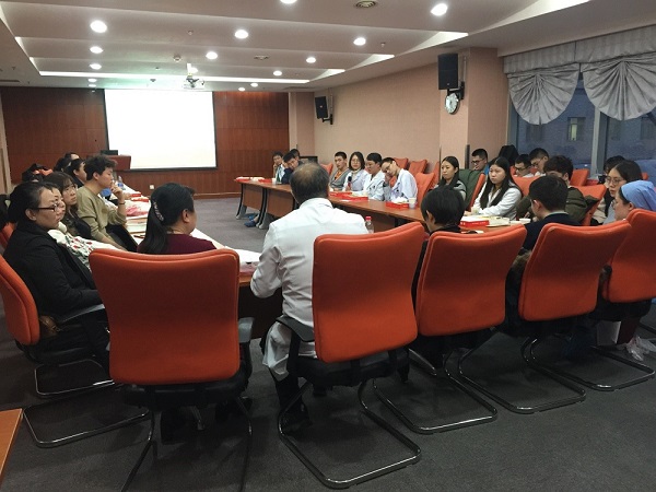 教育处组织住院医师座谈会1.jpg