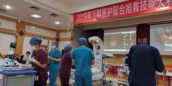 图2. 大赛紧张有序地进行。.jpg