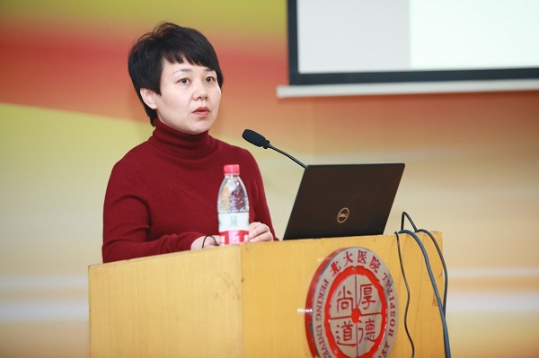 8 肾脏内科护士长曹立云.jpg