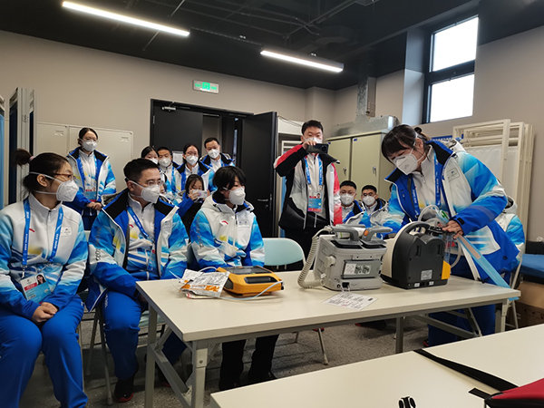4、急救仪器使用培训.jpg