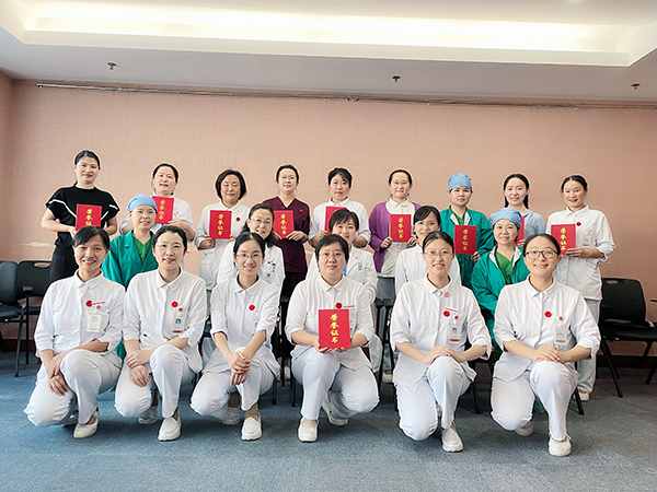 照片10 合照.jpg