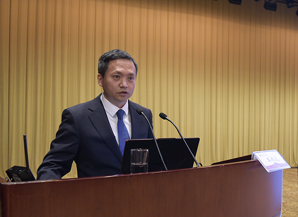 9 王鹏远副院长作运营工作报告.jpg