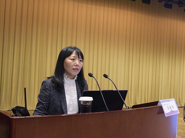 11 李敬伟总会计师作经济工作报告.jpg