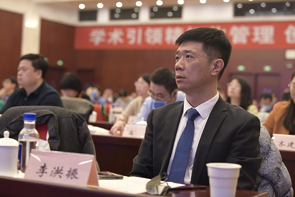 分享参会感受，点赞会议新风8 医务处处长 李洪振.jpg