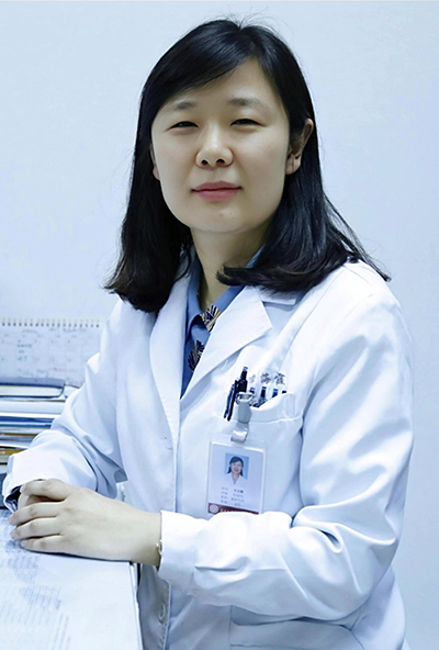 2 优秀女教职工：李海霞.jpg