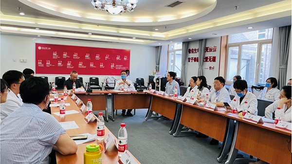 6 调研会会场.jpg