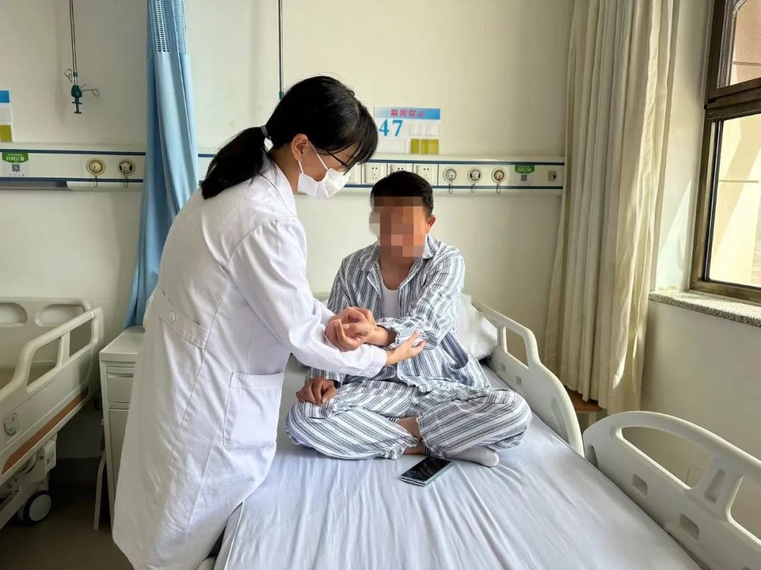 图片4.jpg 图片4.jpg