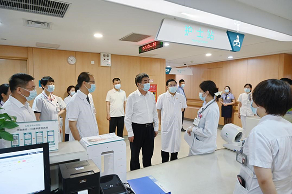9 姜辉书记赴北大医院太原医院开展调研.jpg