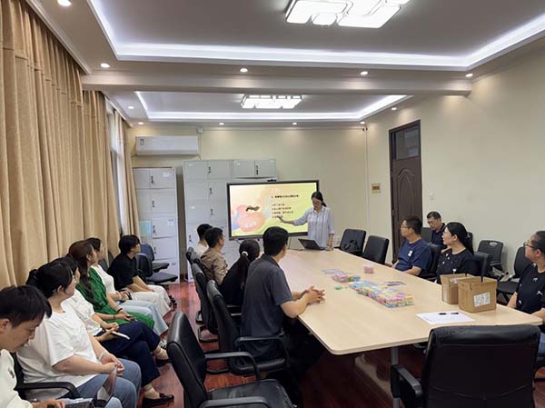 图片18.jpg 图片18.jpg