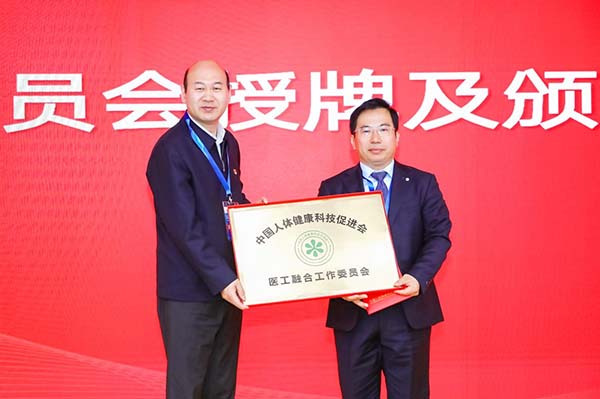 图片38.jpg 图片38.jpg