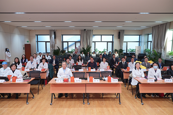 11-会场合影.jpg 11-会场合影.jpg