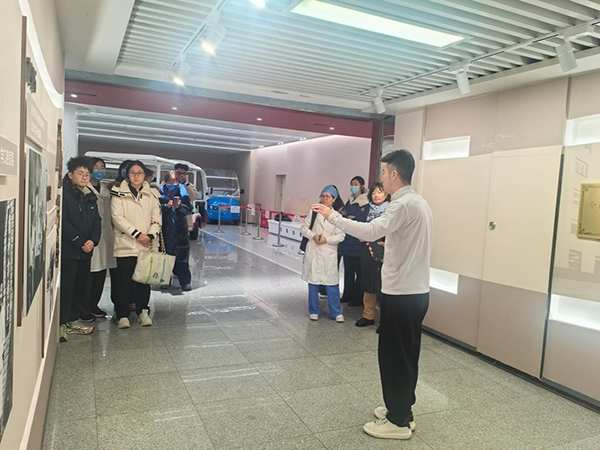 图片2.jpg 图片2.jpg