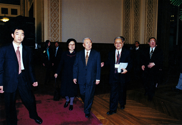 图片4.jpg 图片4.jpg
