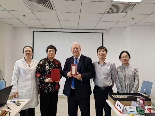 图片10.jpg 图片10.jpg