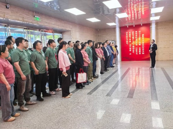 图片40.jpg 图片40.jpg