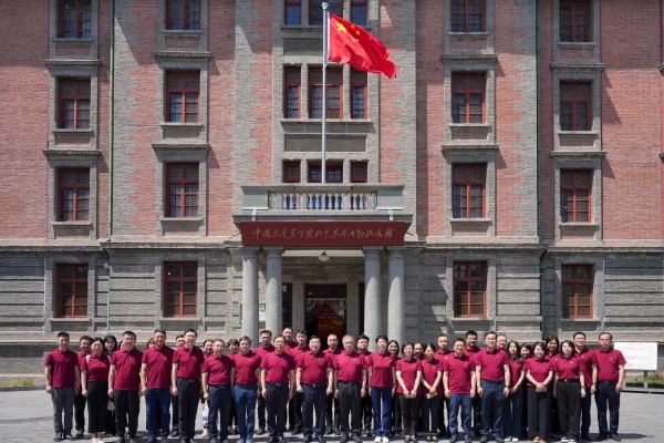 图片32.jpg 图片32.jpg